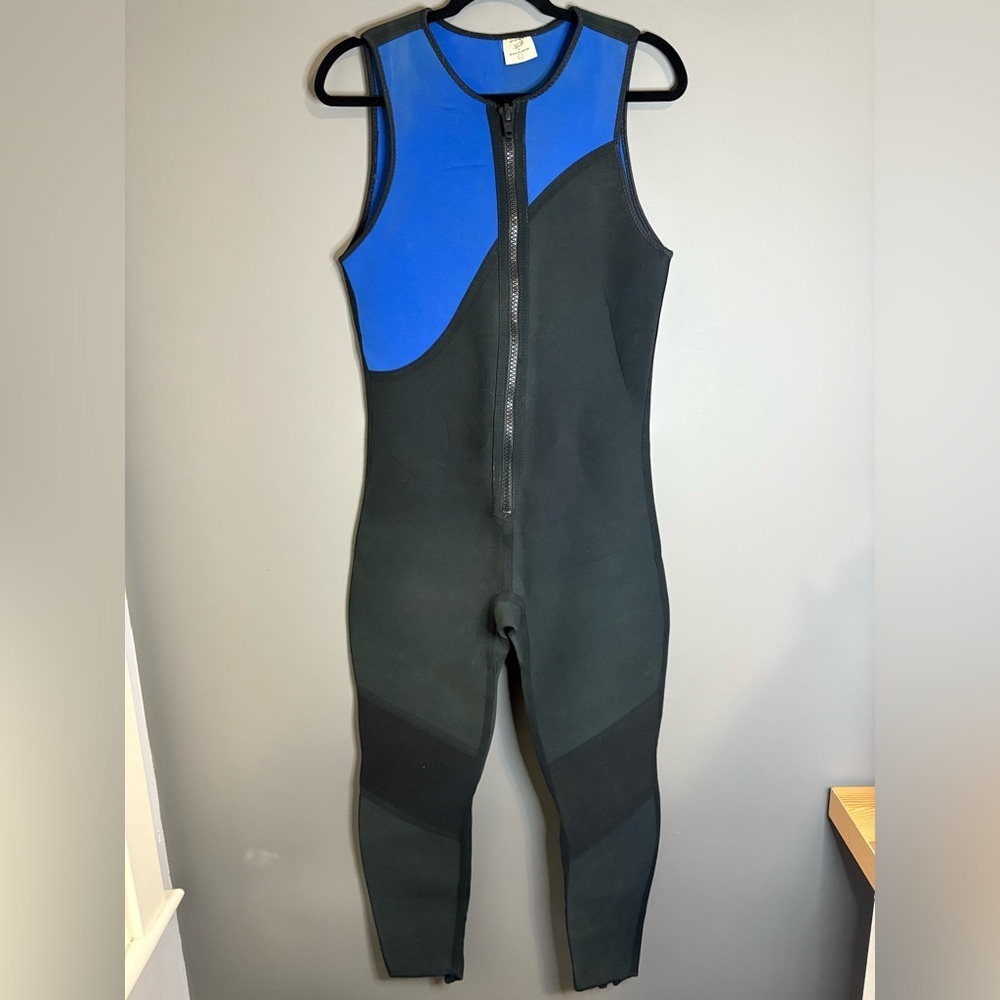 XLR8 Made in Canada size Large Blue and Black Sleeveless Diving Ocean Wetsuit